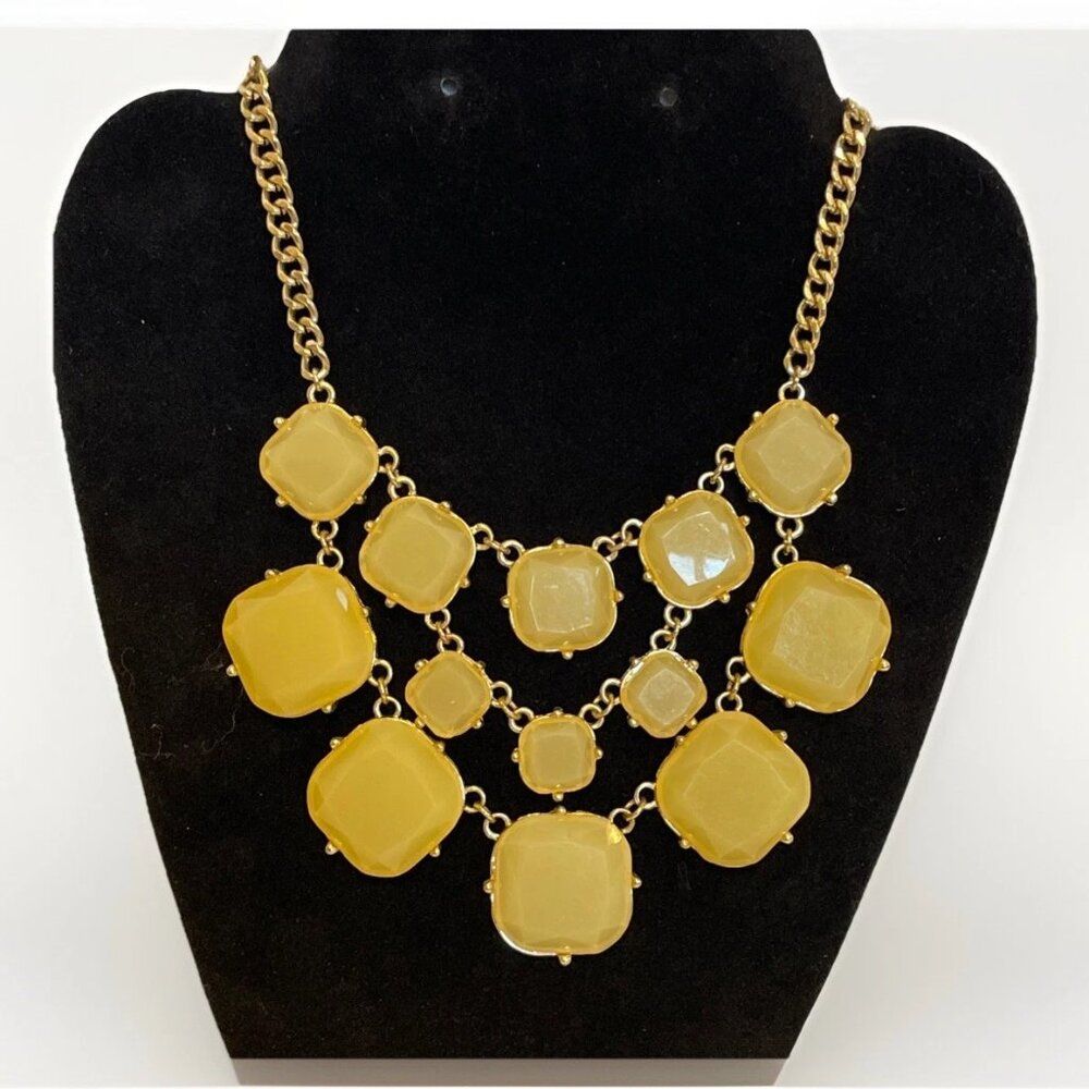 Wet Seal 20 in Translucent Yellow Geometric Bib Necklace Gold Tone Chain NWT
